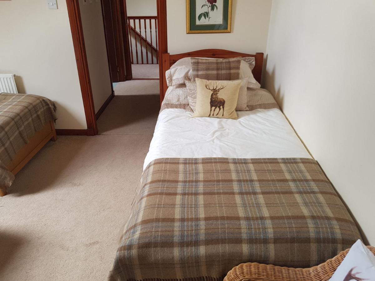 Bed and Breakfast Hillhaven Bed &Breakfast Фортроуз Екстер'єр фото